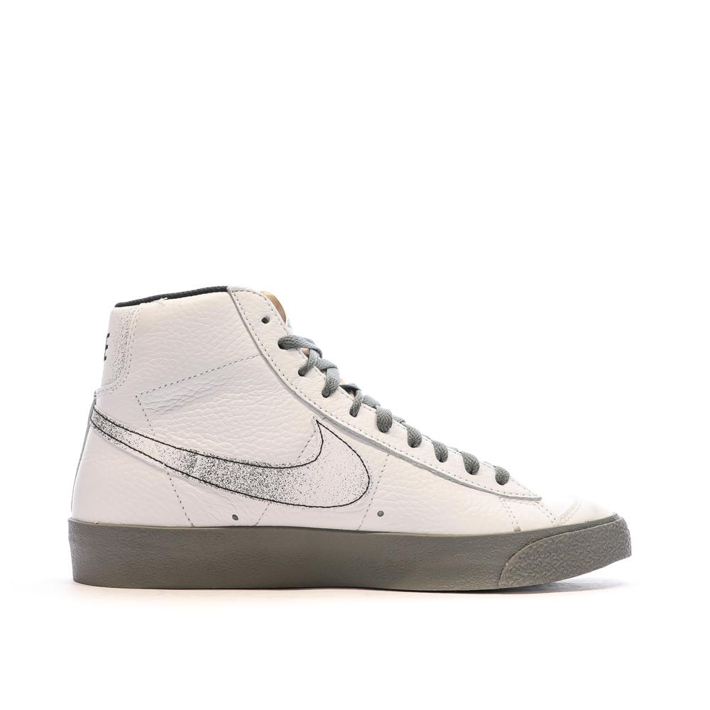 Nike Baskets Blanche/Gris Homme Nike Blazer Mid 77