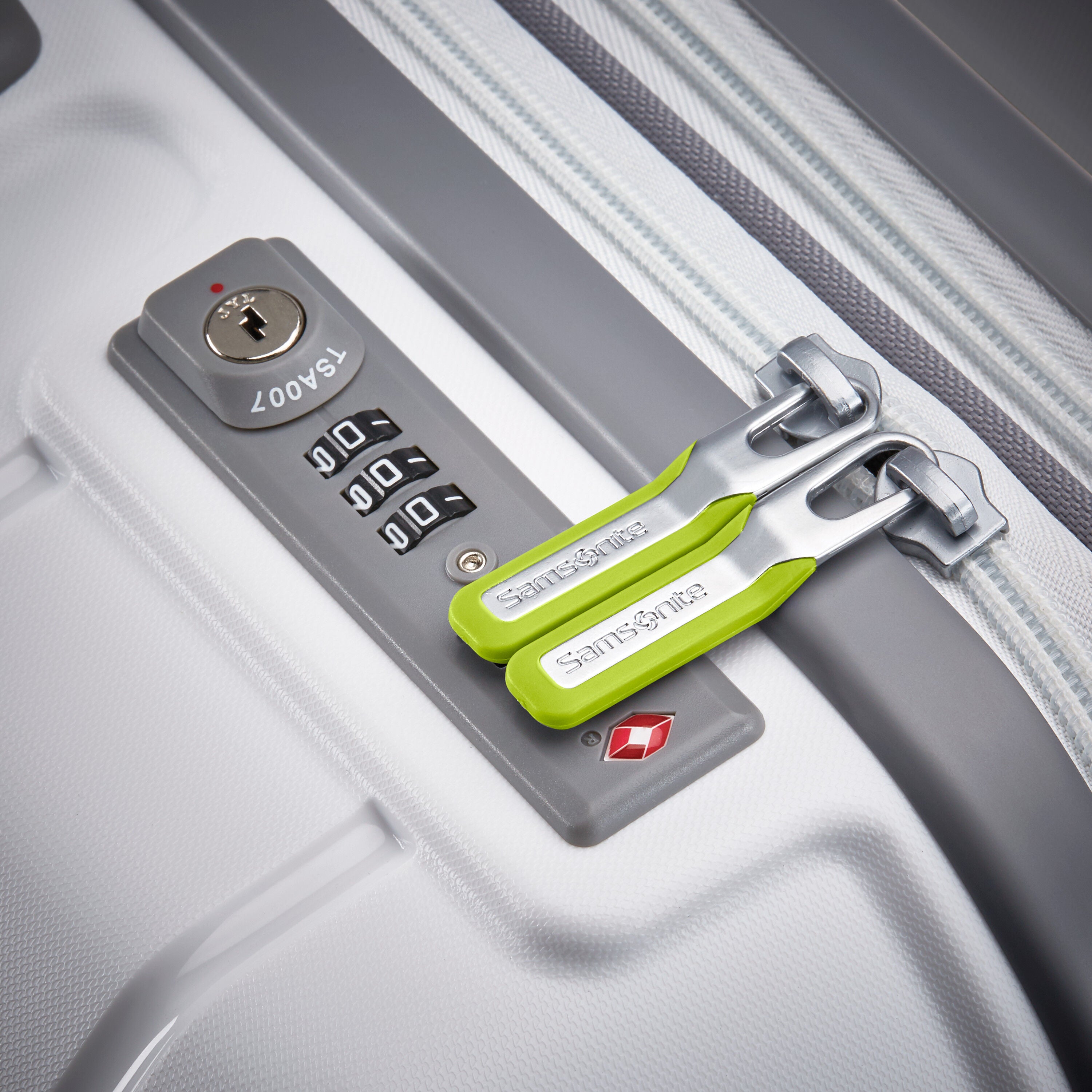 Mala de bordo Samsonite Freeform com rodinhas giratórias
