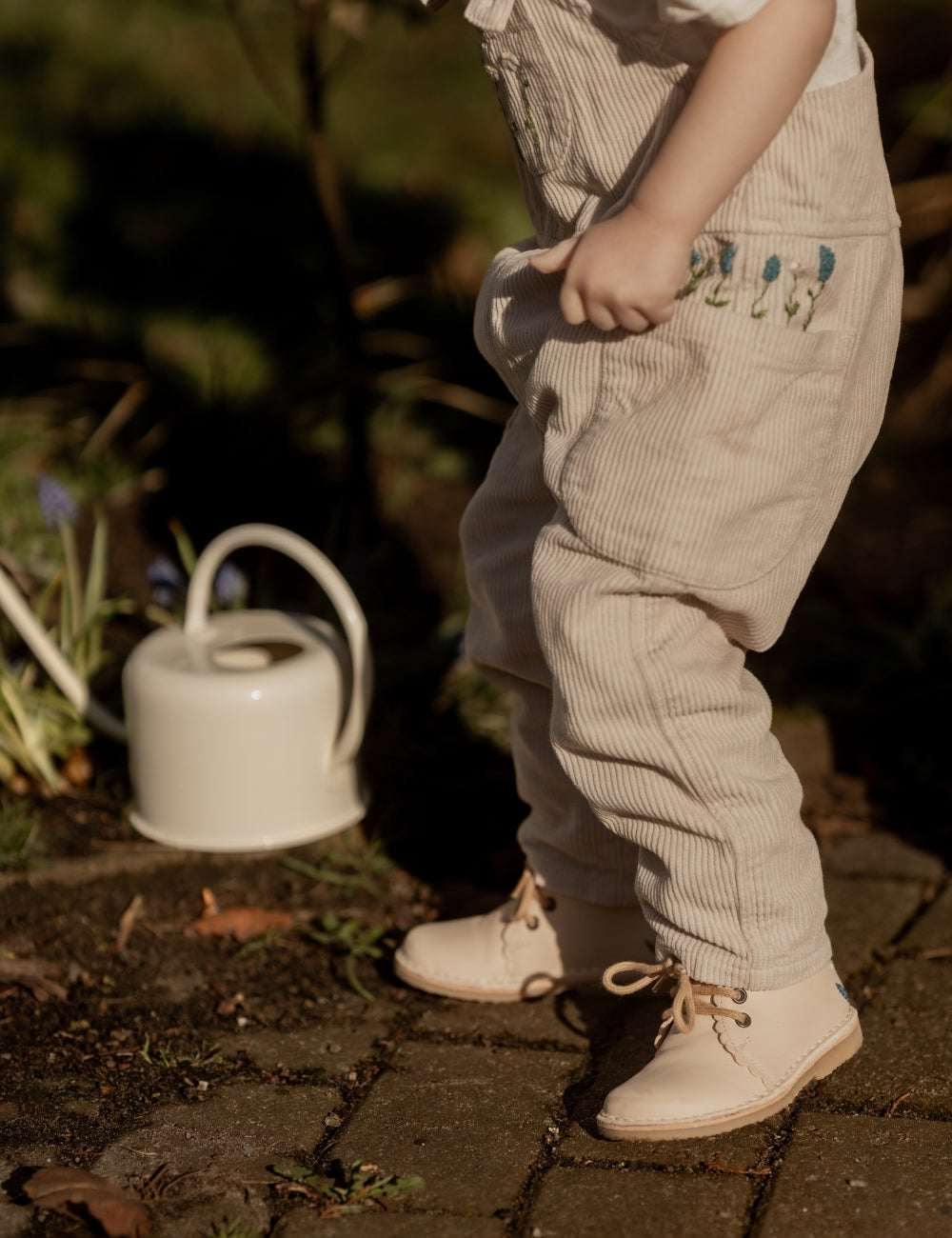 Ladybug Scallop Boot - Cream