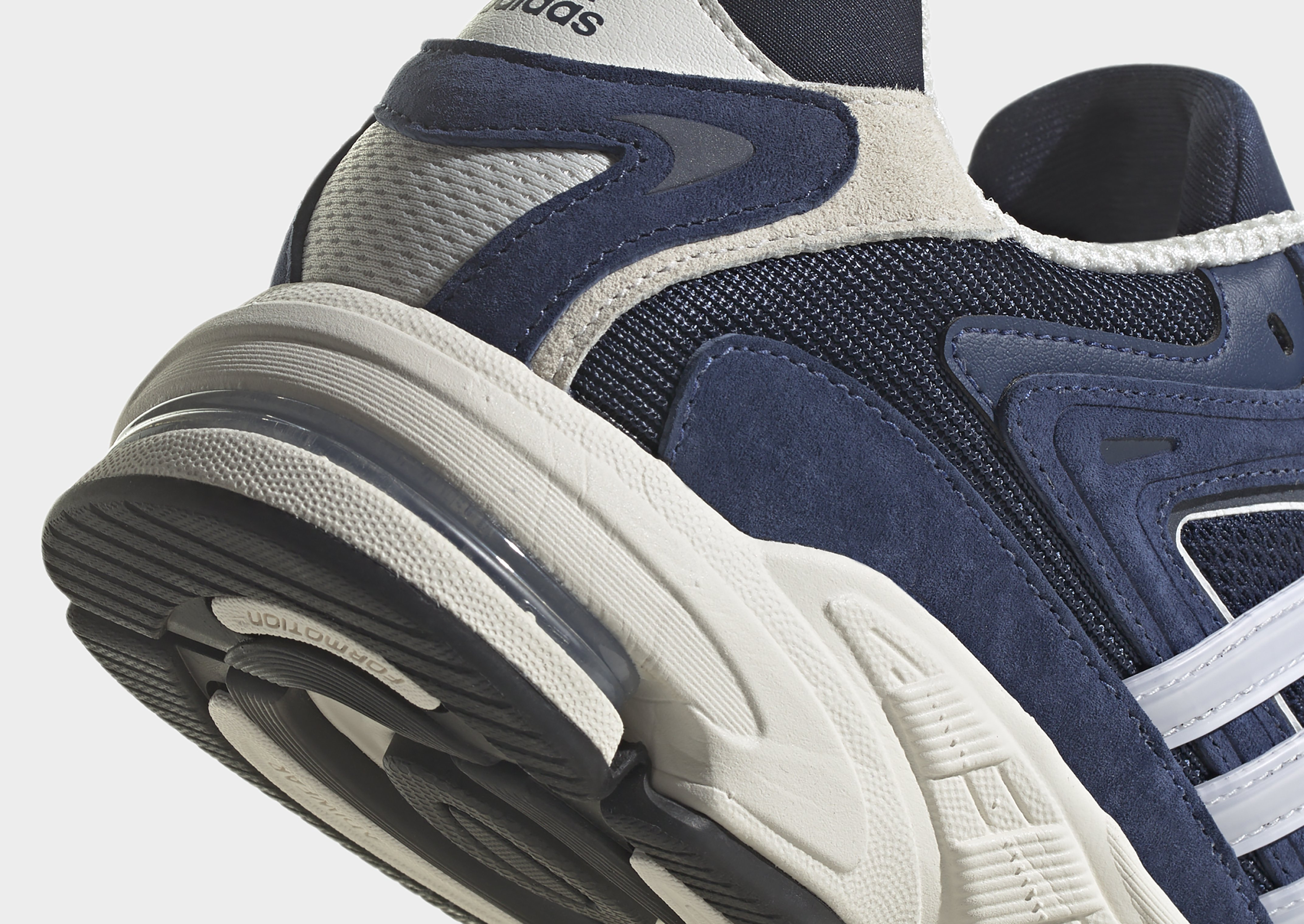 adidas Originals Chaussure Response CL