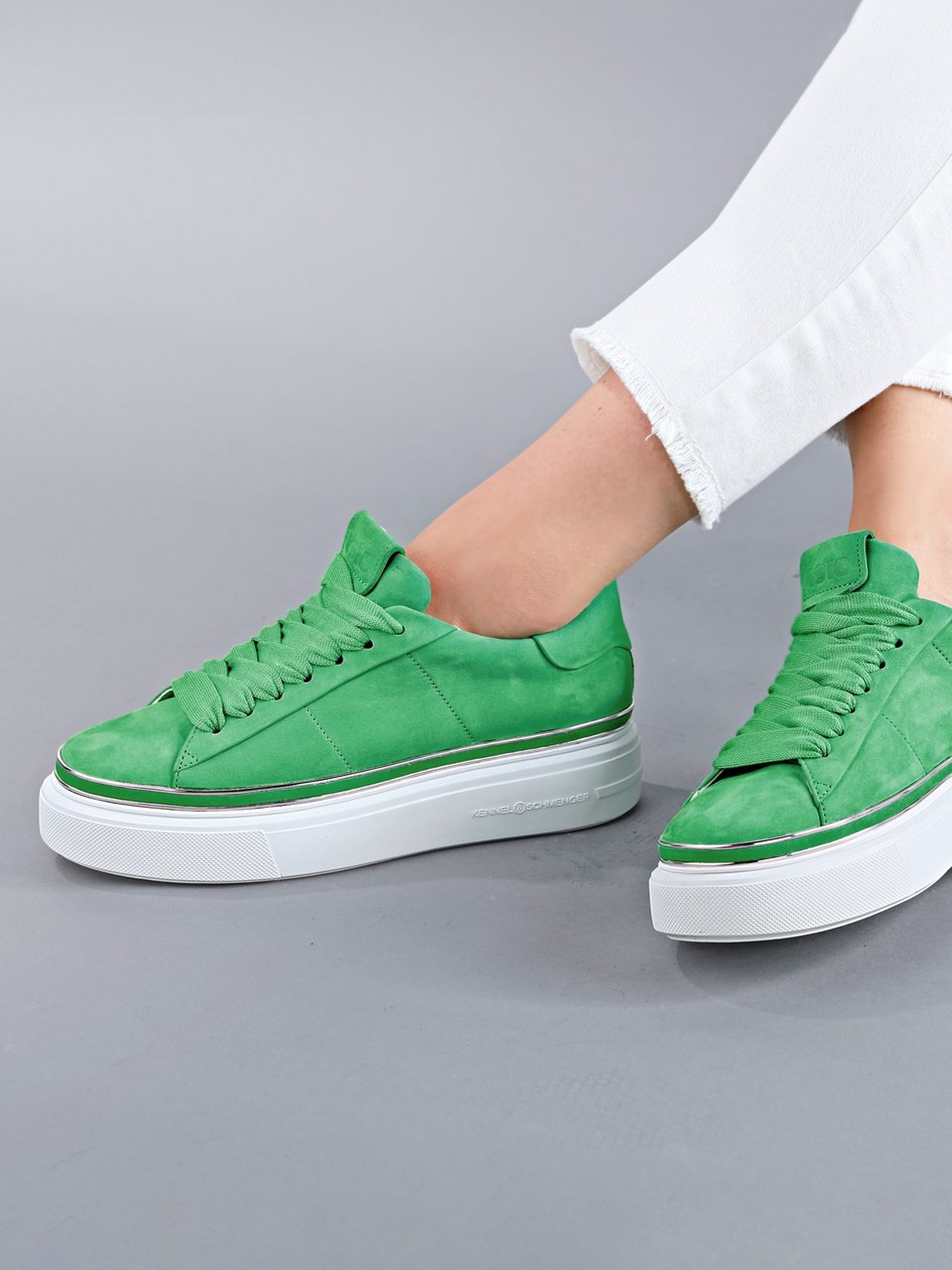 Sneaker