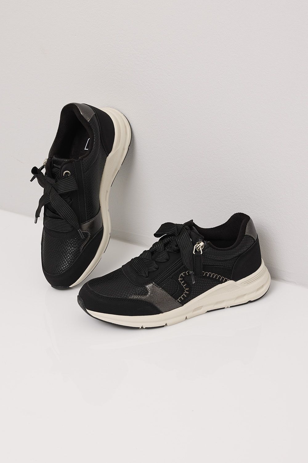 Sneaker med kilehel Agata