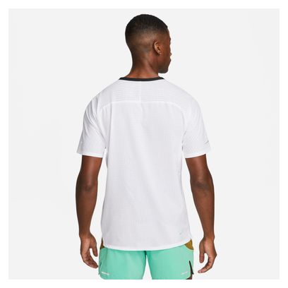 Maillot manches courtes Nike Dri-Fit Trail Solar Chase Blanc Vert