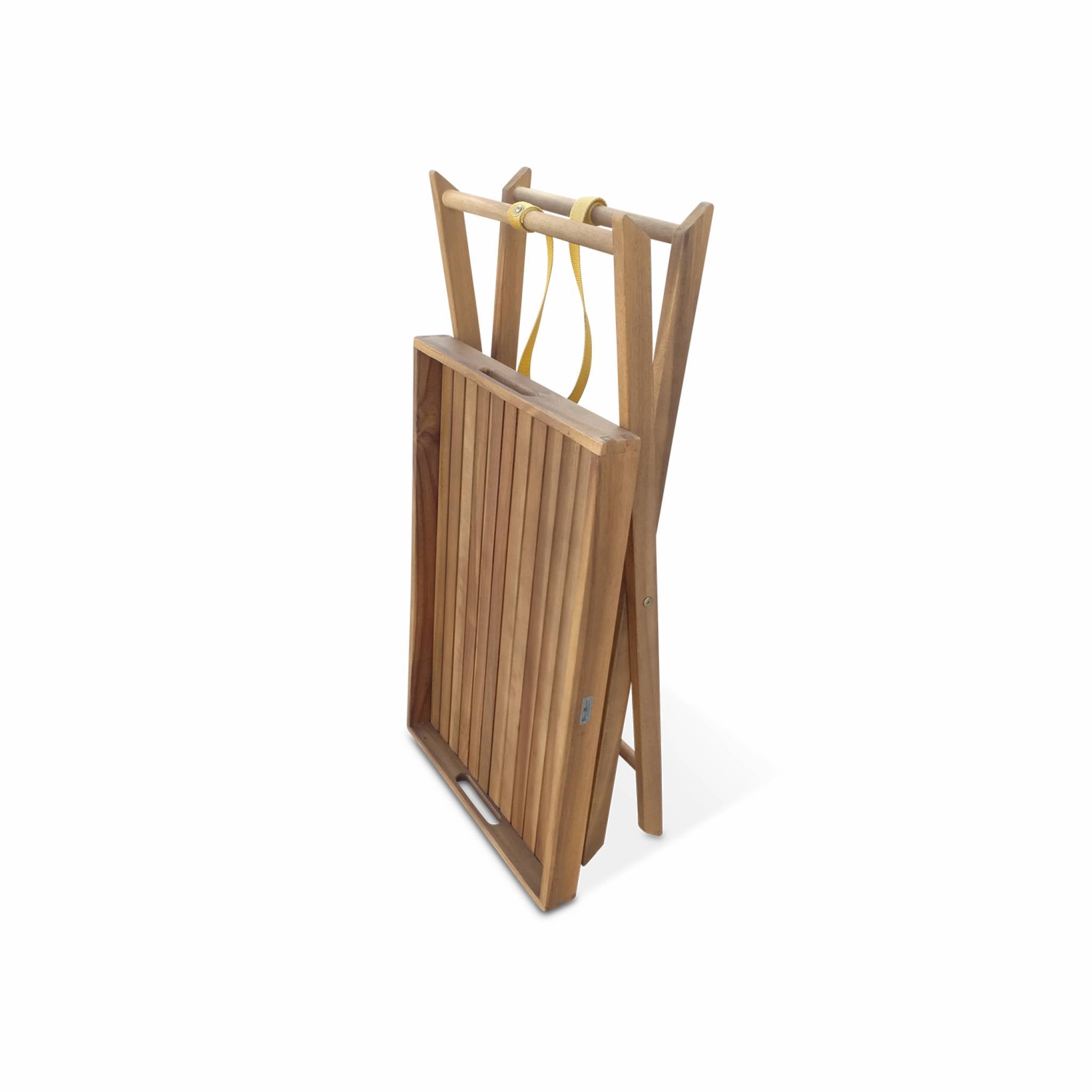 sweeek - Houten dienblad op standaard