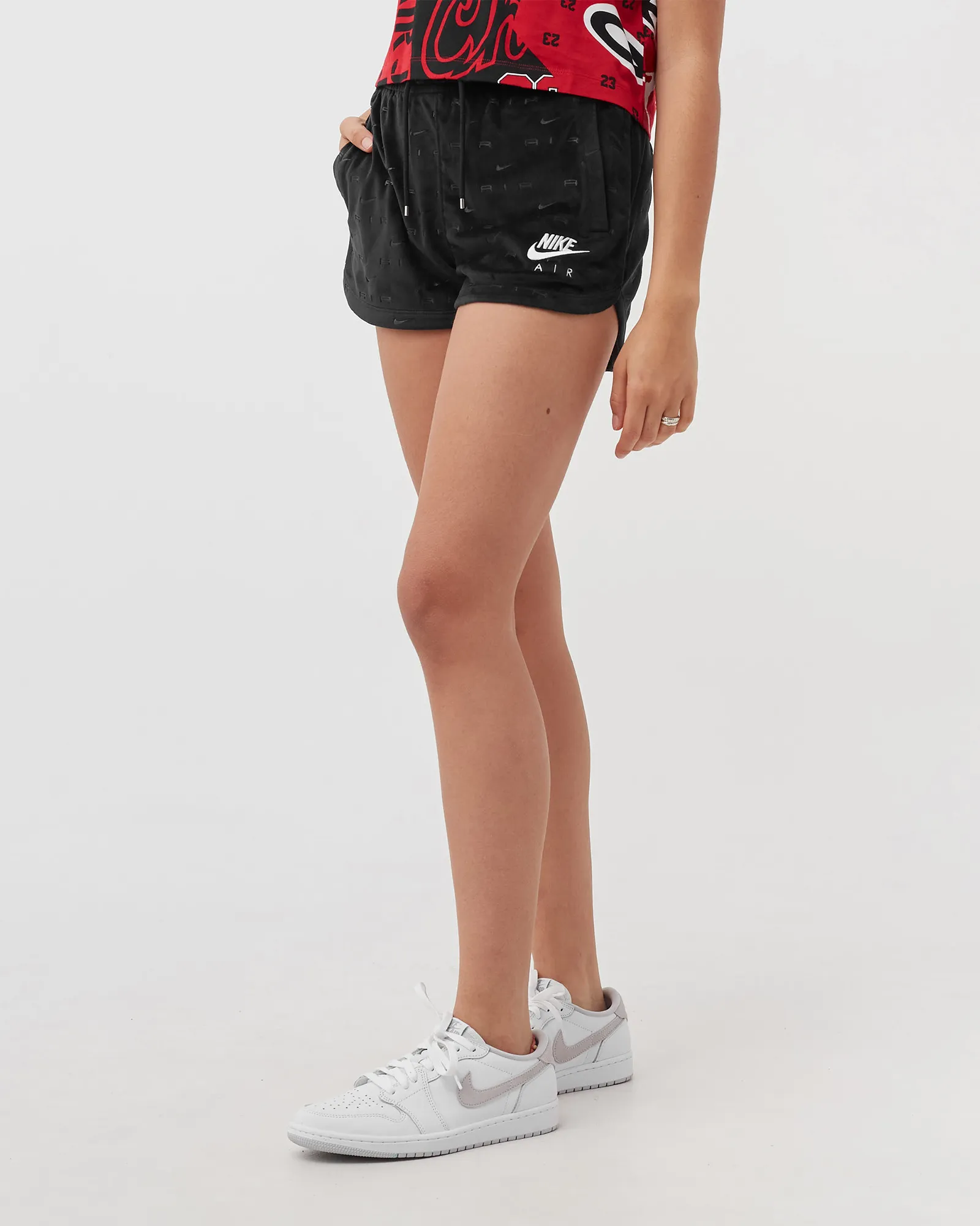 Nike WMNS Velour Mid-Rise Shorts