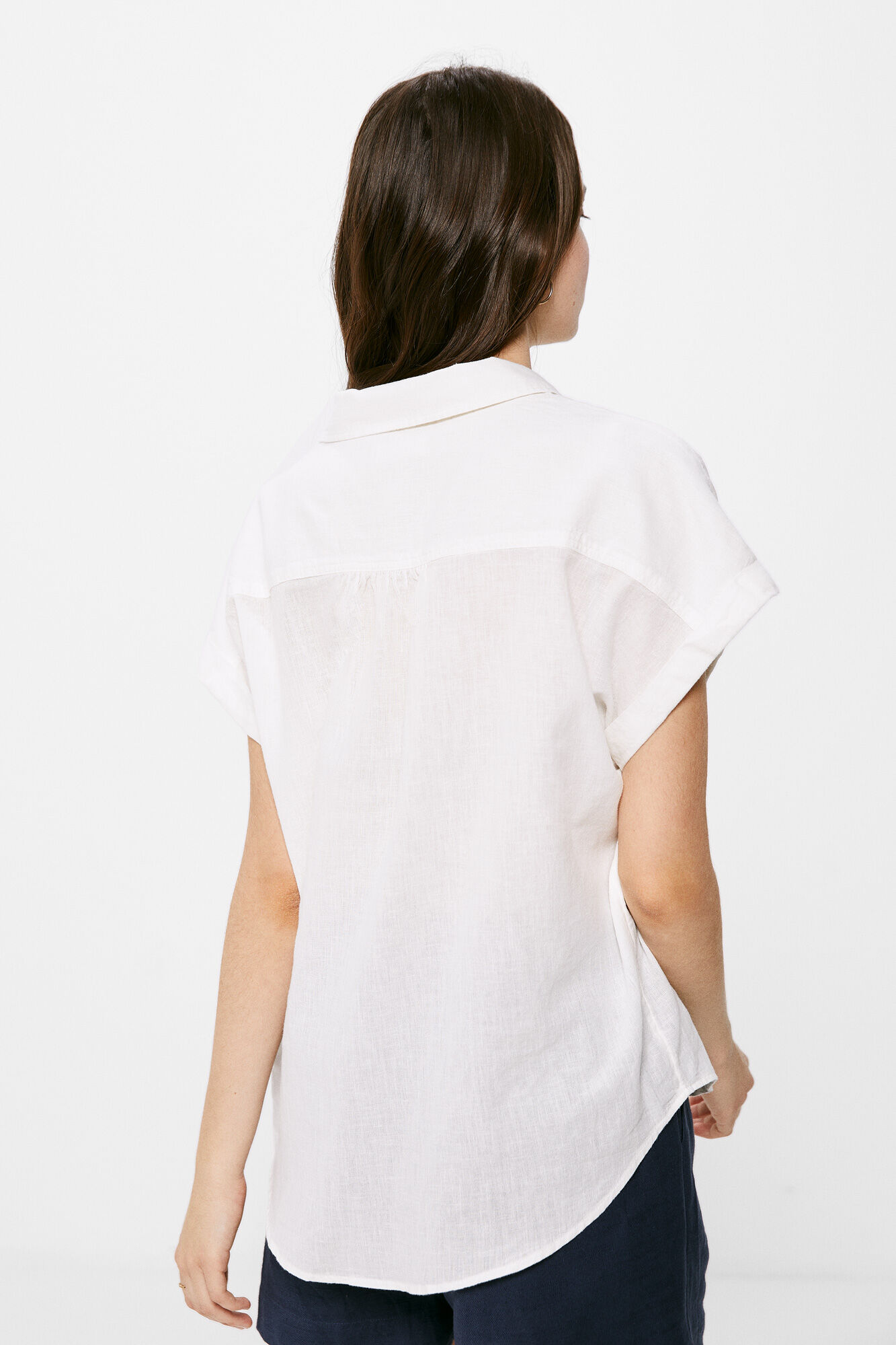 Blusa de manga curta em linho e algodão - Amarela