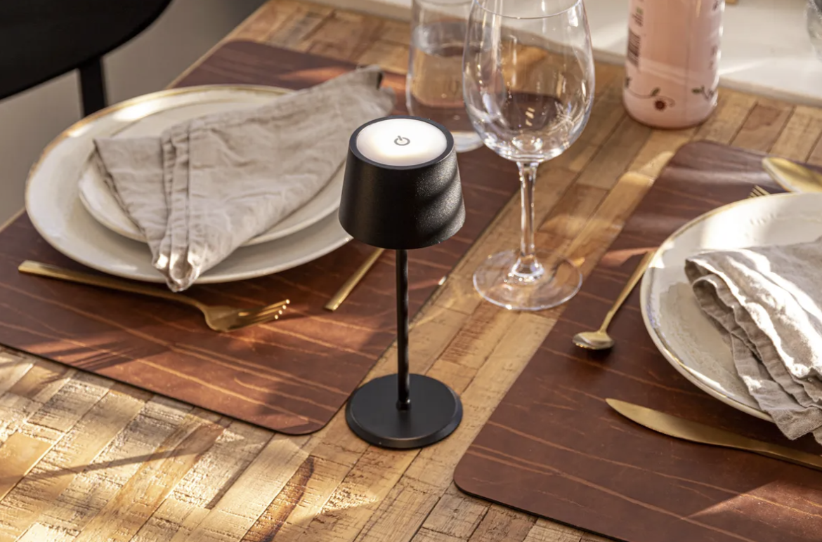 Monte Carlo LED Akku Tischleuchte Home Deko Nachttisch Lampe Kabellose Beleuchtung mit Touch Steuerung IP54 (LP-MC-BL) - Schwarz