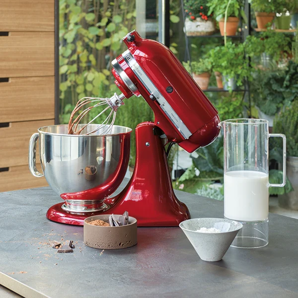 Robot artisan Rouge Empire 5KSM175PS avec accessoires supplémentaires
