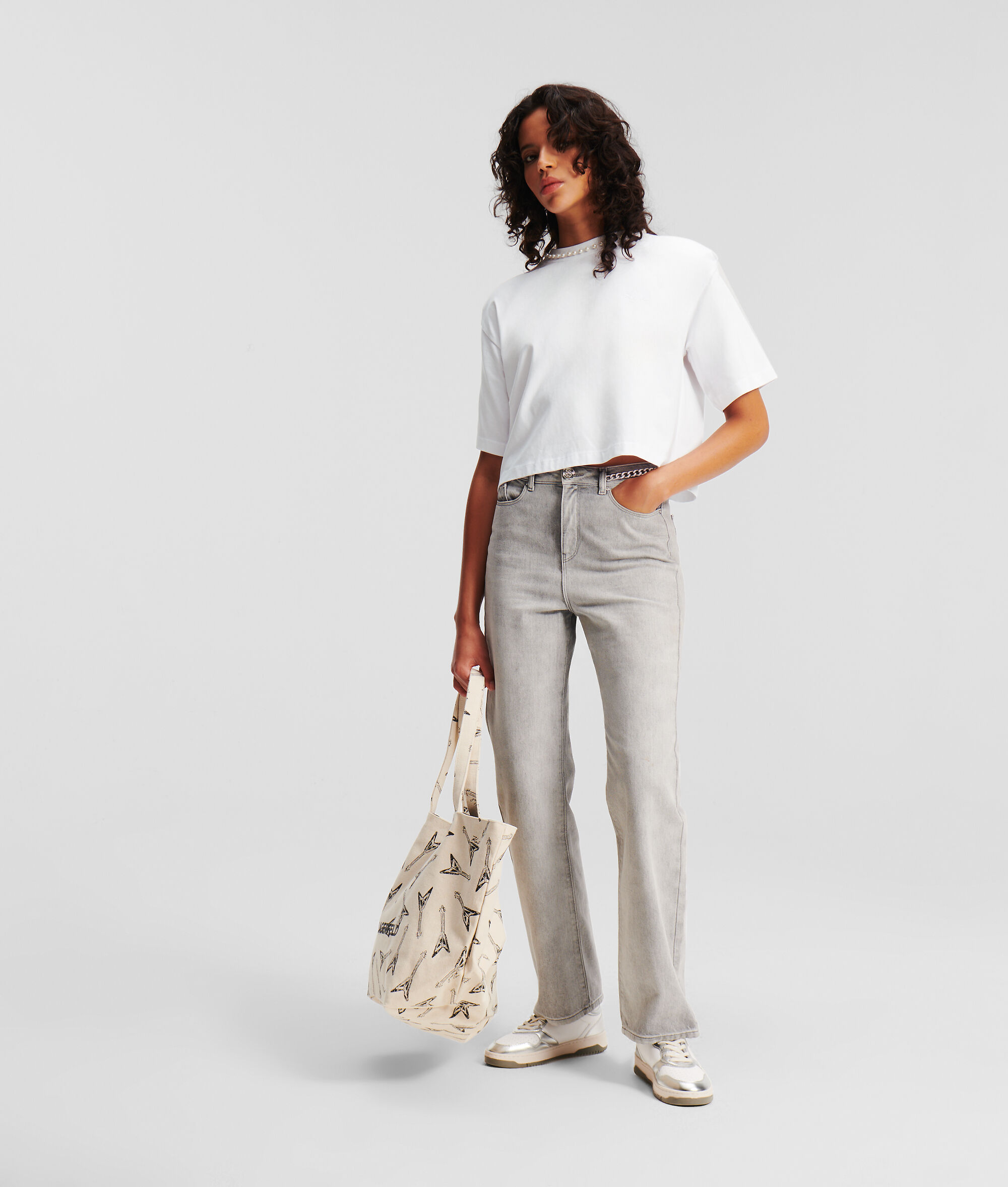 T-SHIRT ORNÉ DE PERLES