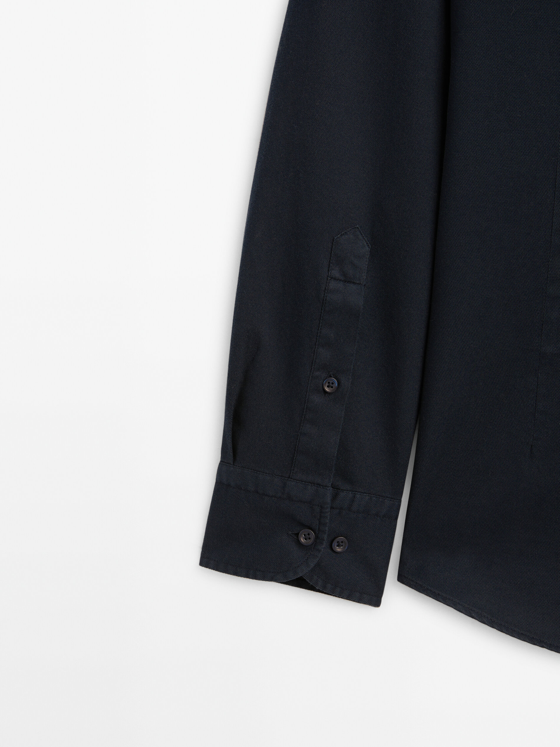 Camisa slim fit de algodão microestruturado - AZUL MARINHO