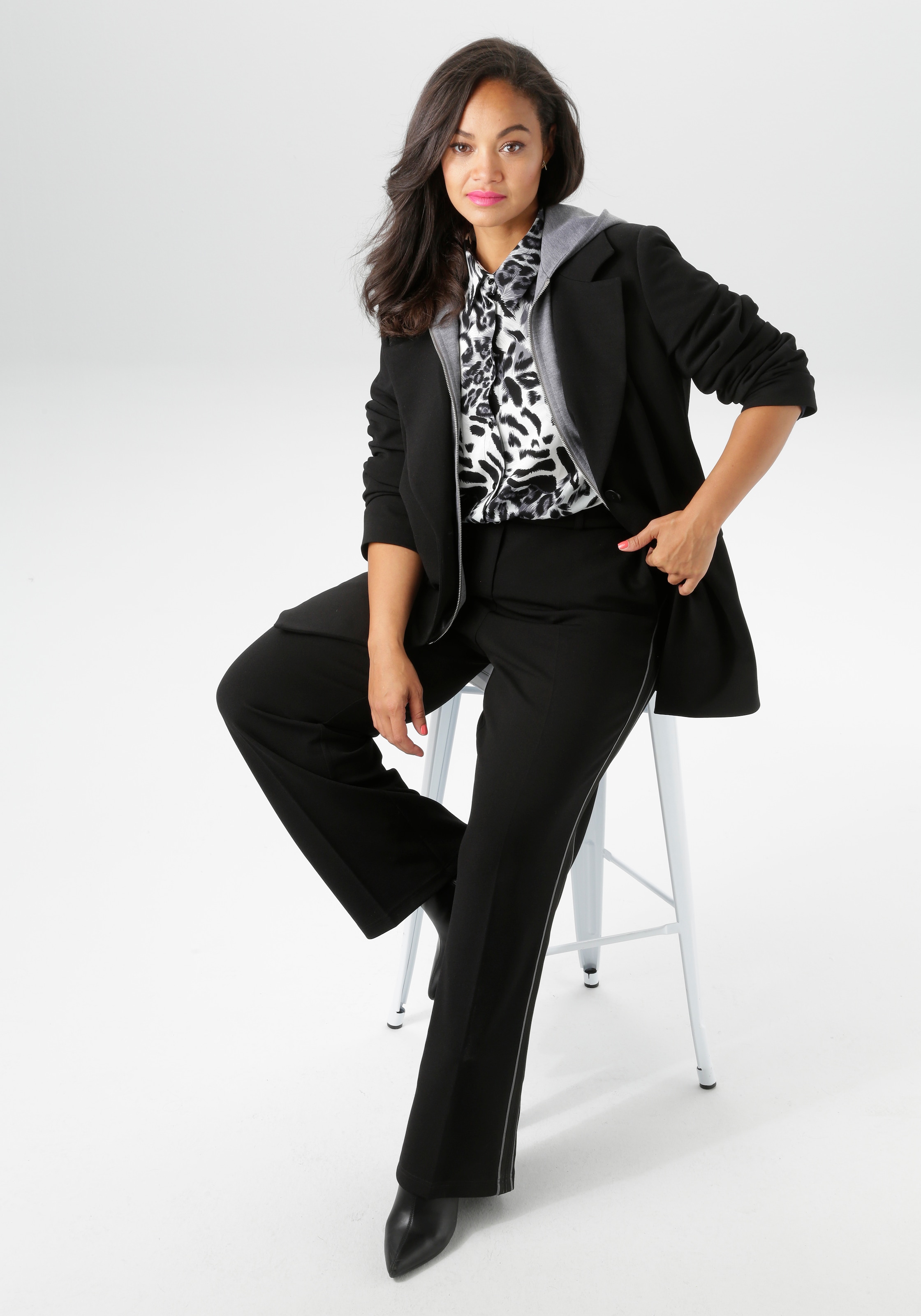 Aniston PLUS Longblazer , mit Hoodie-Effekt - NEUE KOLLEKTION