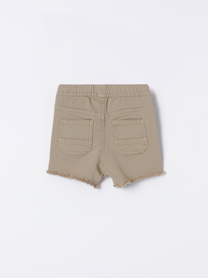 Bermuda jeans com rasgos - Corda