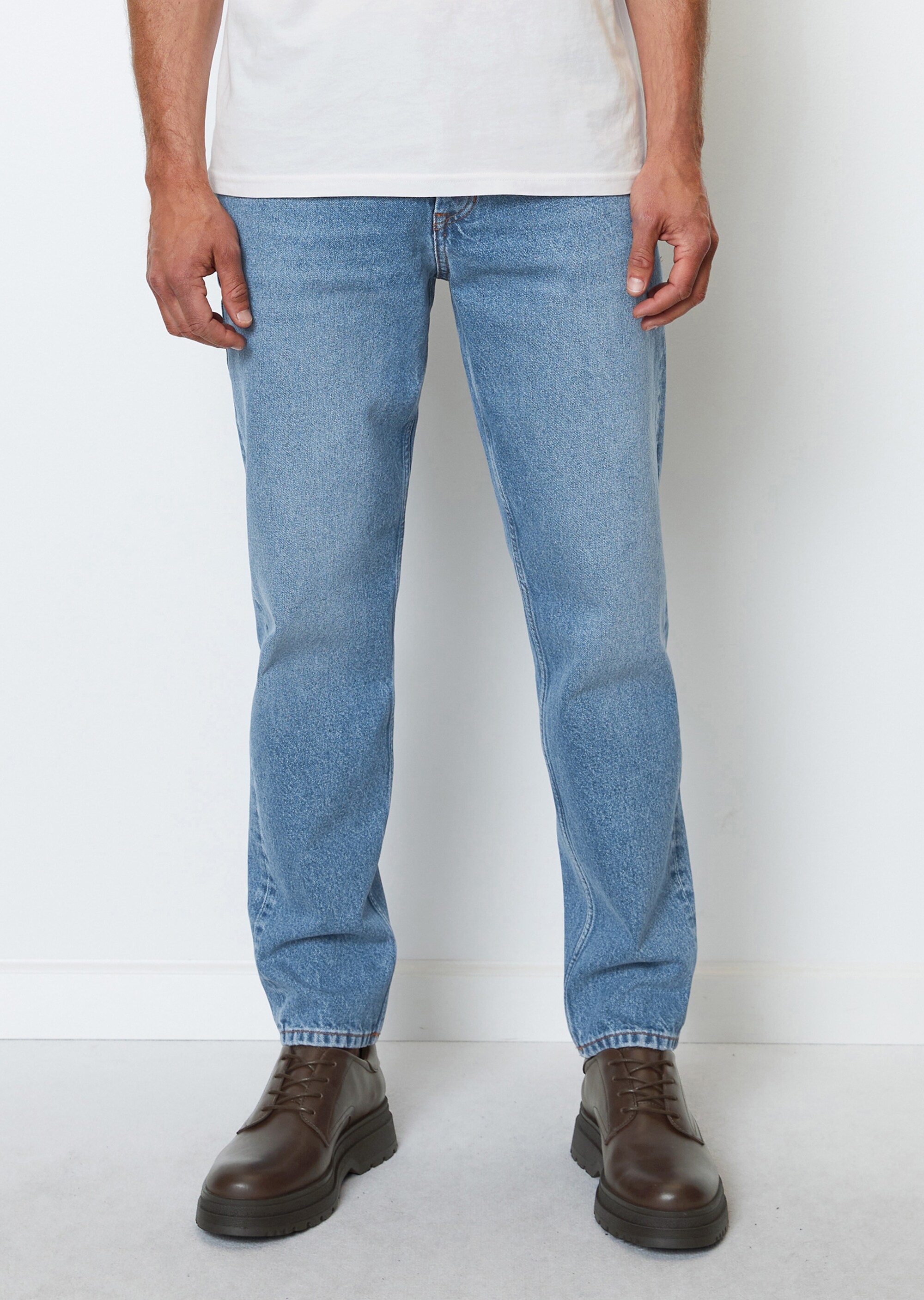 Jeans Modell OSBY tapered aus reiner Bio-Baumwolle
