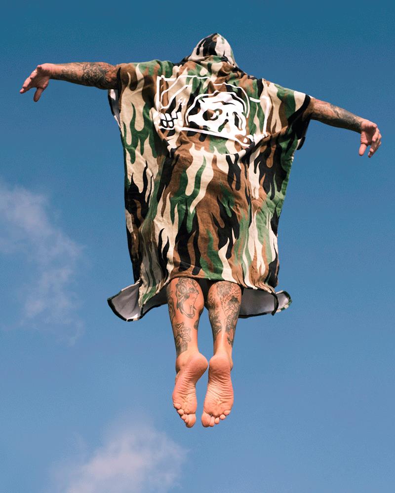 LEUS Poncho Sketchy Tank L