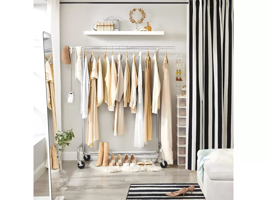 Portant à vêtements avec tringle extensible 110-150 cm sur roulettes