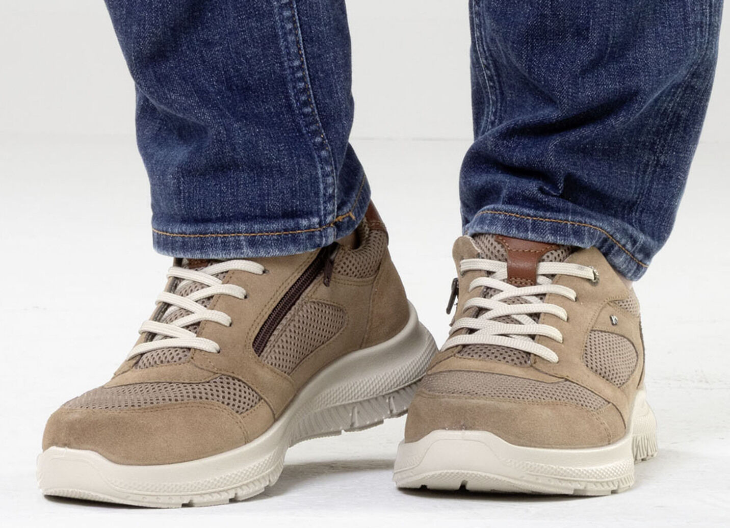 Sportliche Herren-Schnürschuhe, Weite H, mit herausnehmbarem Fussbett
