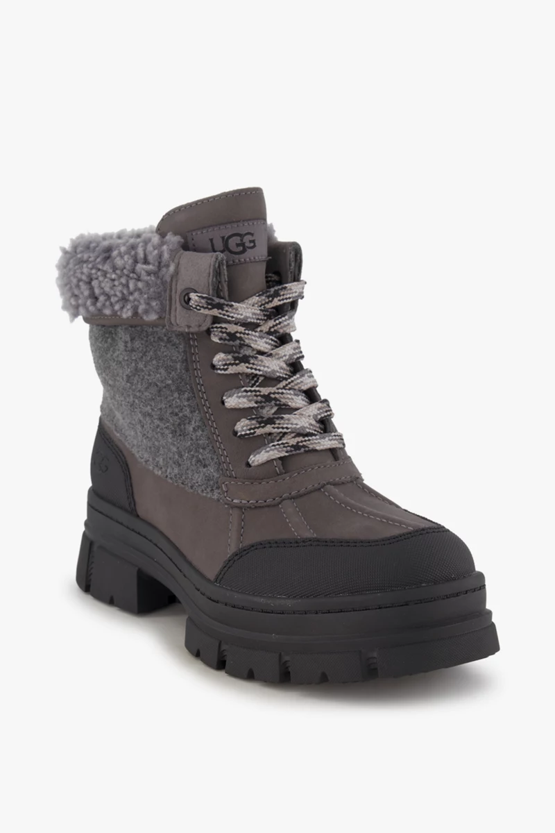 UGG Ashton Addie Tipped Damen Winterboot
