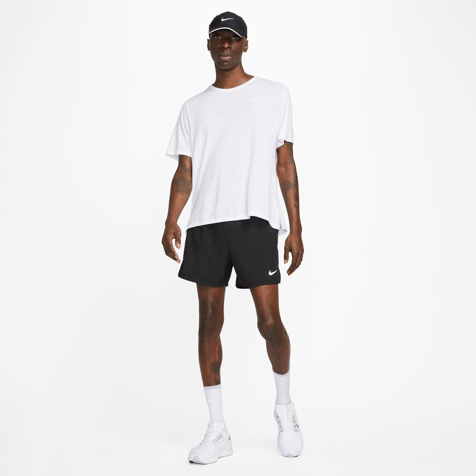 Nike Dri FIT Challenger Mens 5 Brief Lined Versatile Shorts