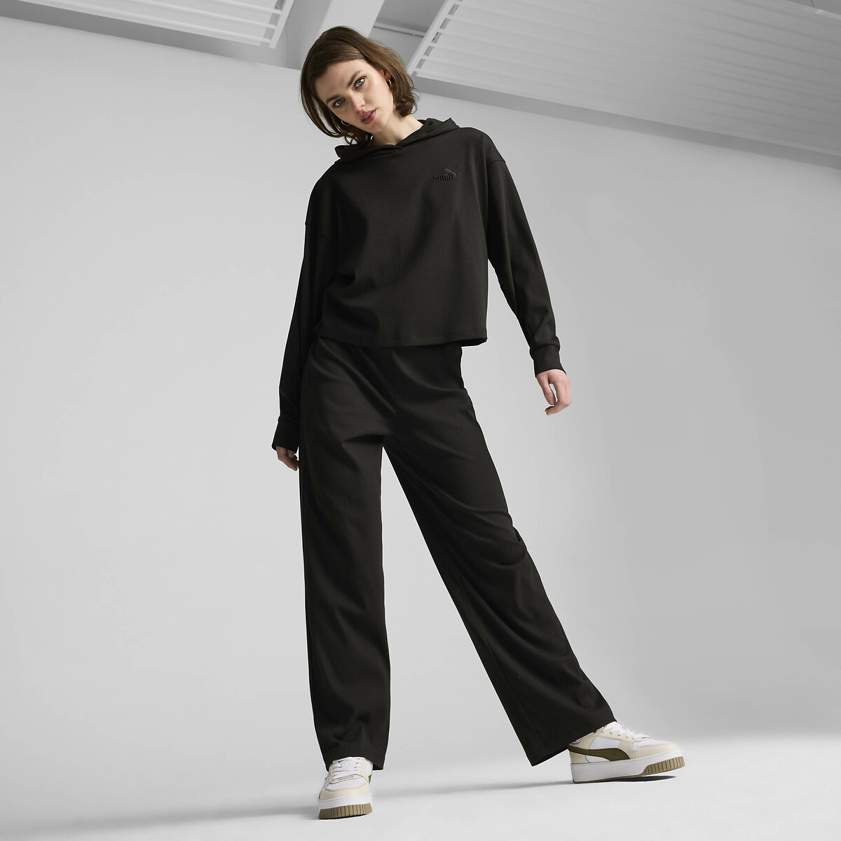 PUMA<br>Moletom Essencial Elevado