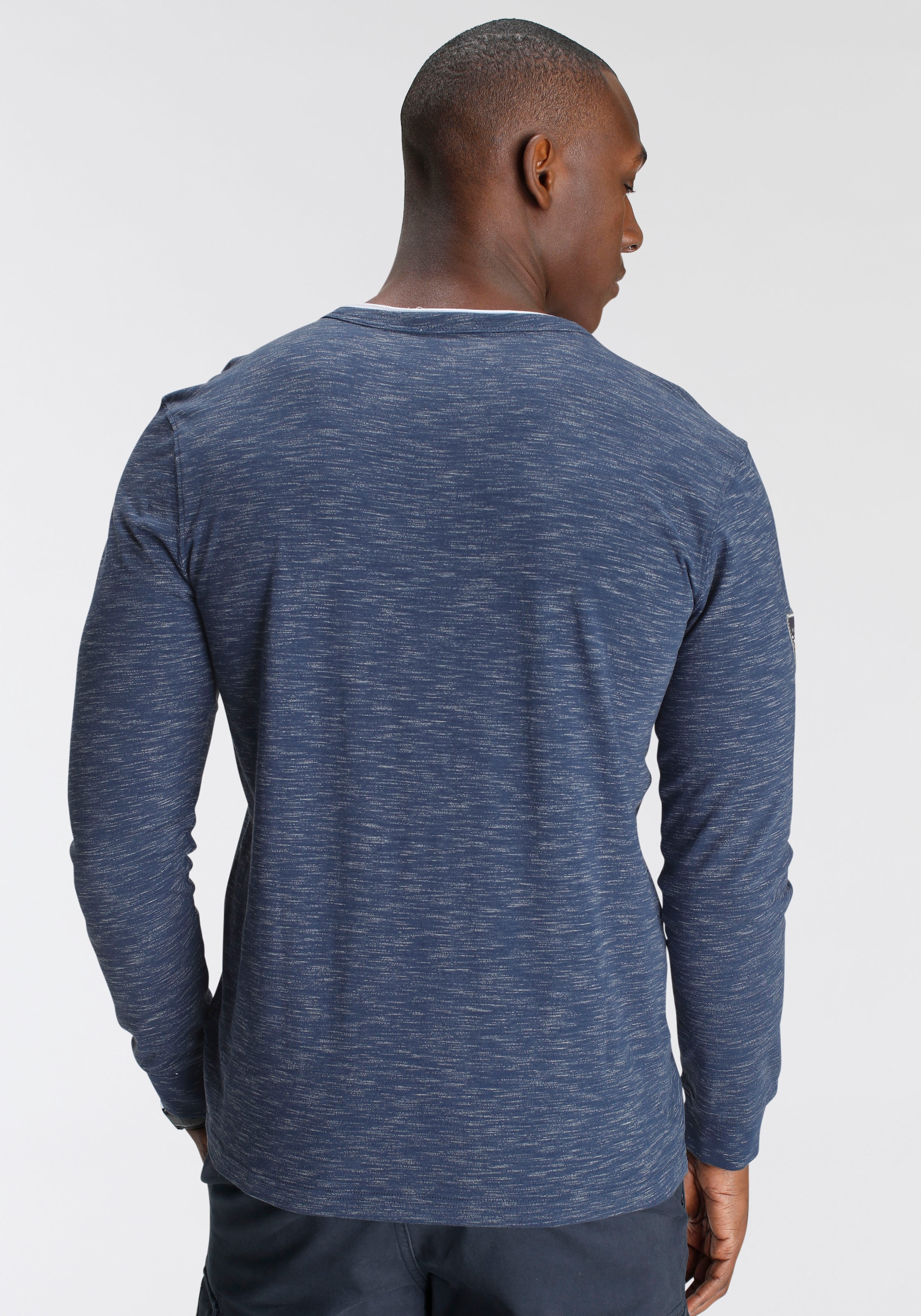 DELMAO Henleyshirt , Langarm,  melierte Optik,  Henleykragen,  aus Baumwollmischung