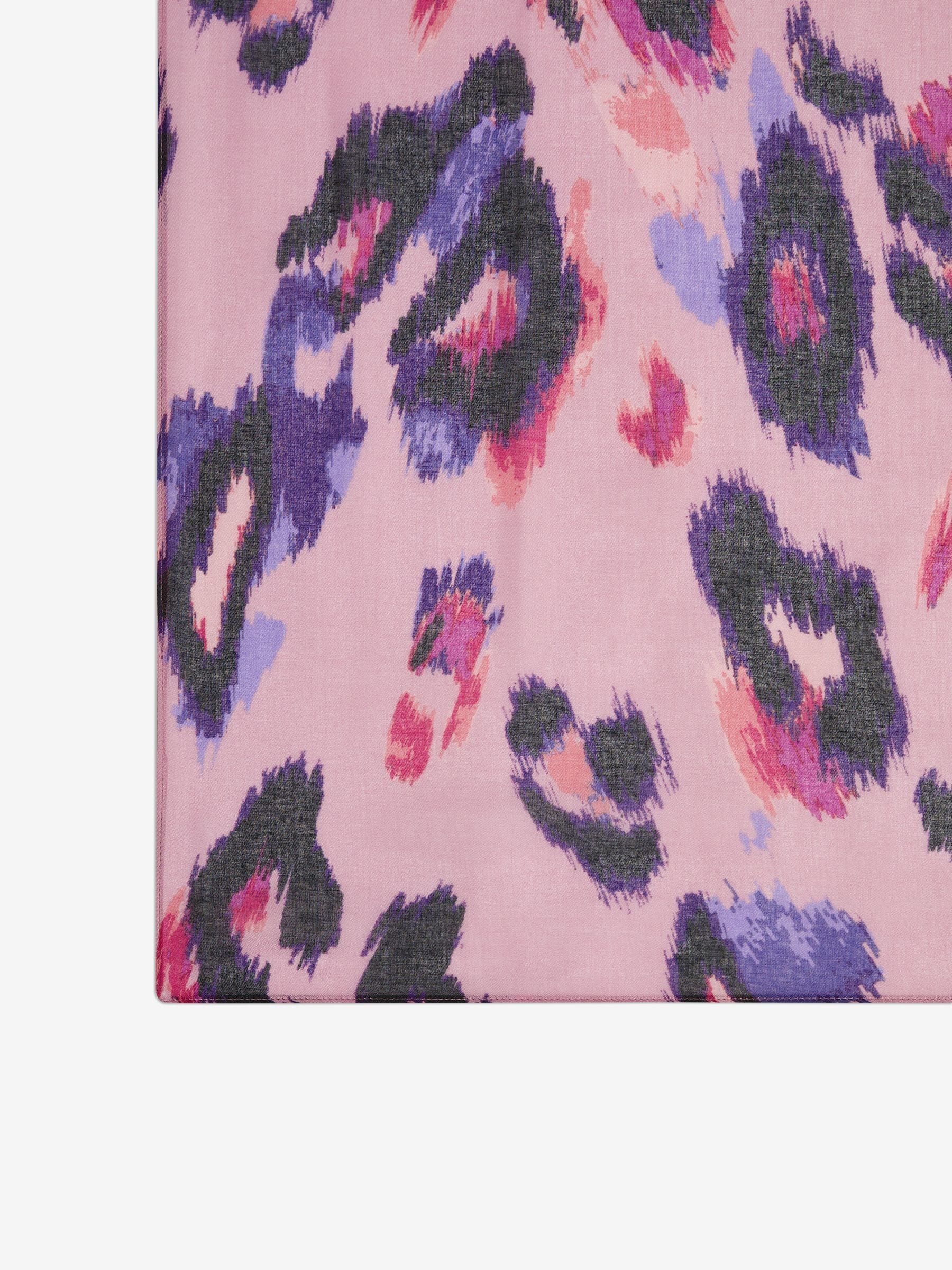 Roze met luipaardprint - Love & Roses Printed Lightweight Scarf