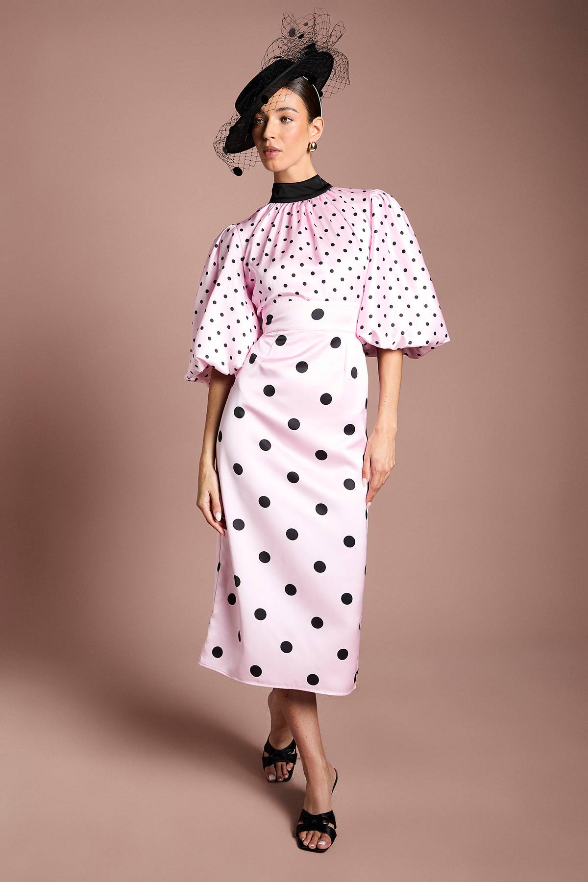Coast Robe Midi Lisa En Satin À Pois Avec Manches Bouffantes Et Col Montant Tan