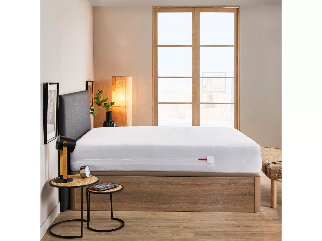 Housse de matelas contre les punaises de lit et les liquides