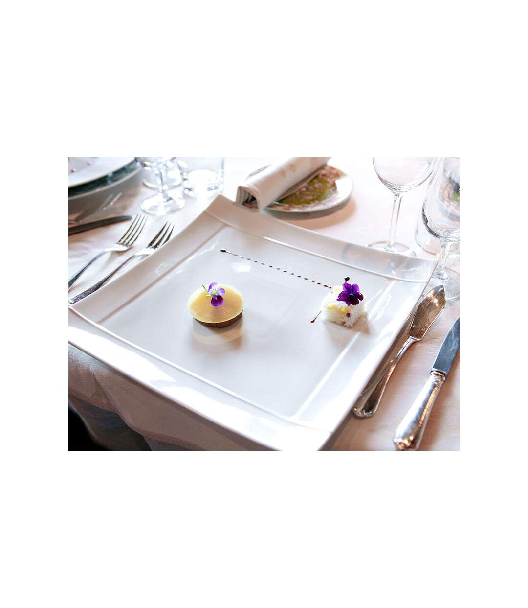 Déjeuner entrée-plat-dessert en duo près de Genève - SMARTBOX - Coffret Cadeau Gastronomie