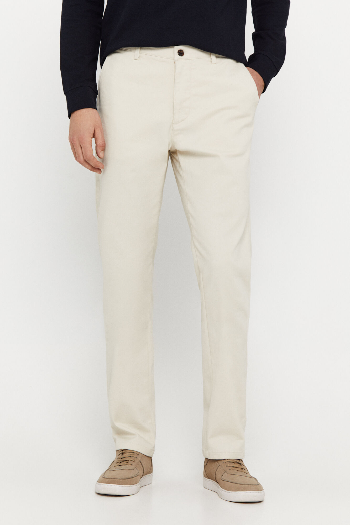 Calça chino confortável de corte regular - Marfim