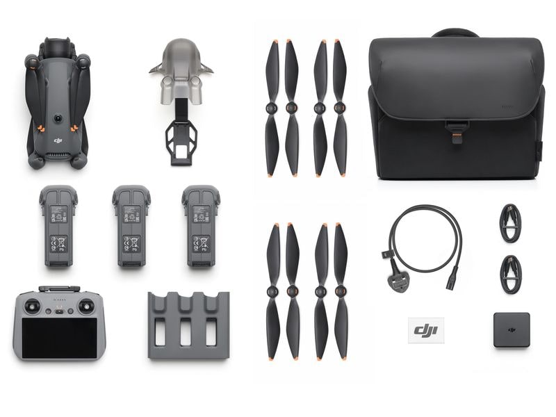 DJI Multikopter Mavic 4 Pro Fly More Combo (C2 | CE) Drohne für professionelle Luftaufnahmen mit 3 Kameras