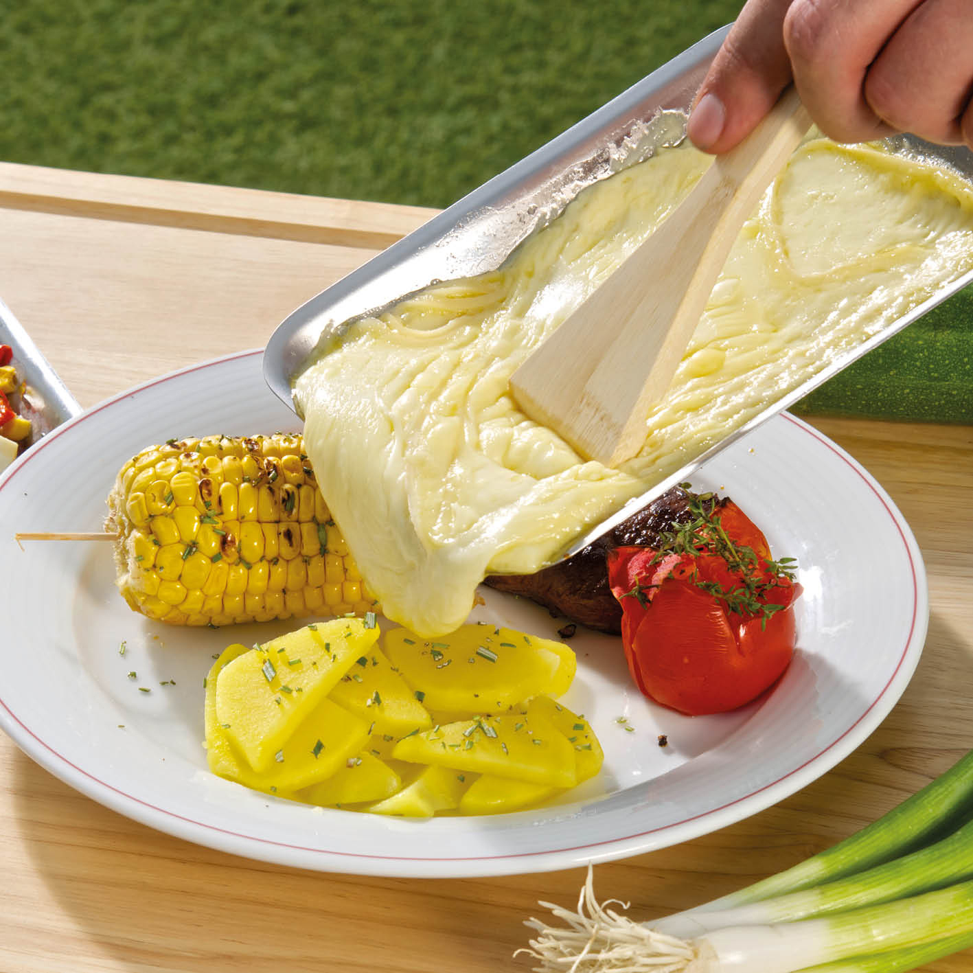 Grillpfännchen 2er-Set mit 4 Bambusschabern