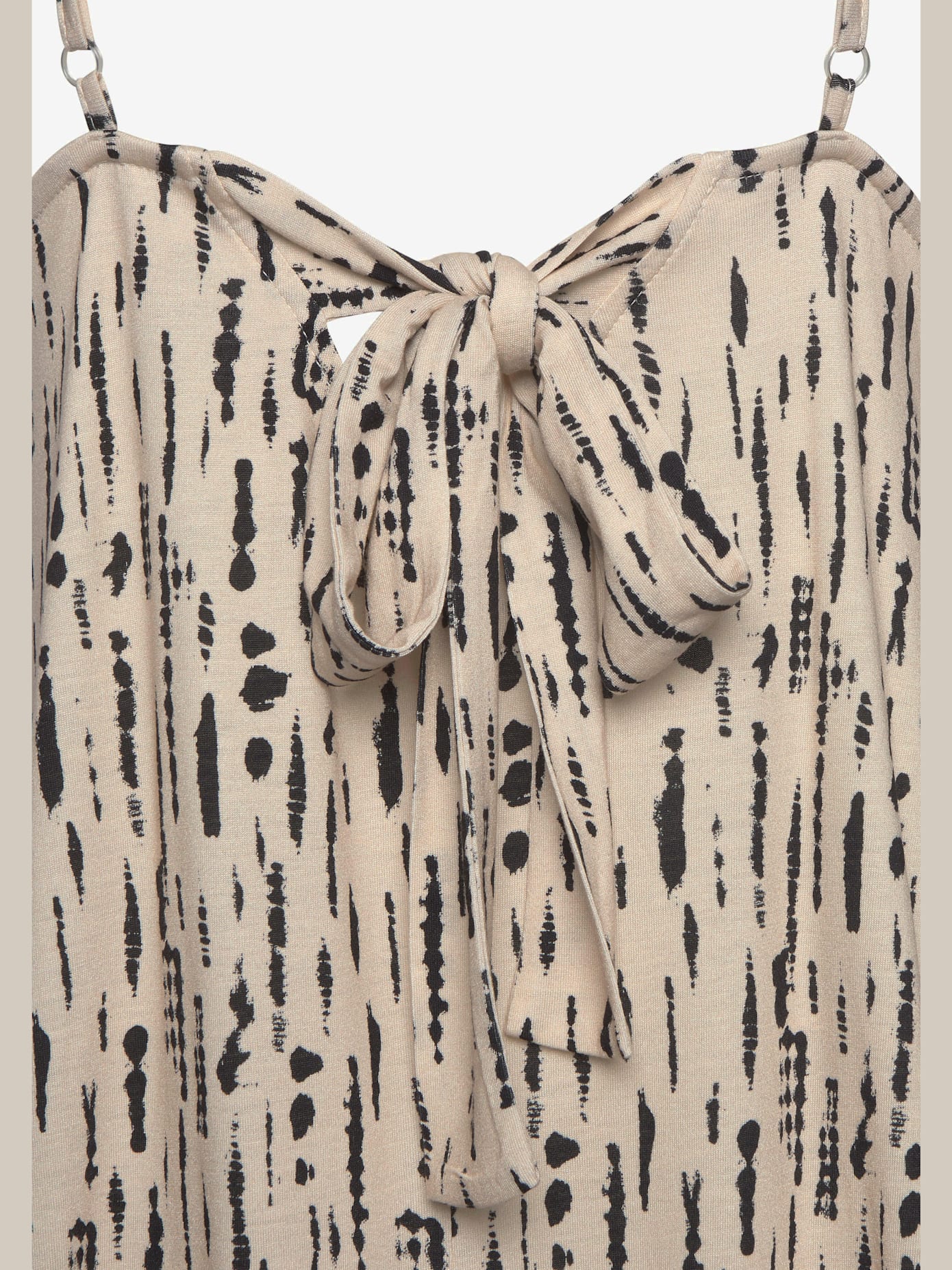 Robe longue belle encolure en v