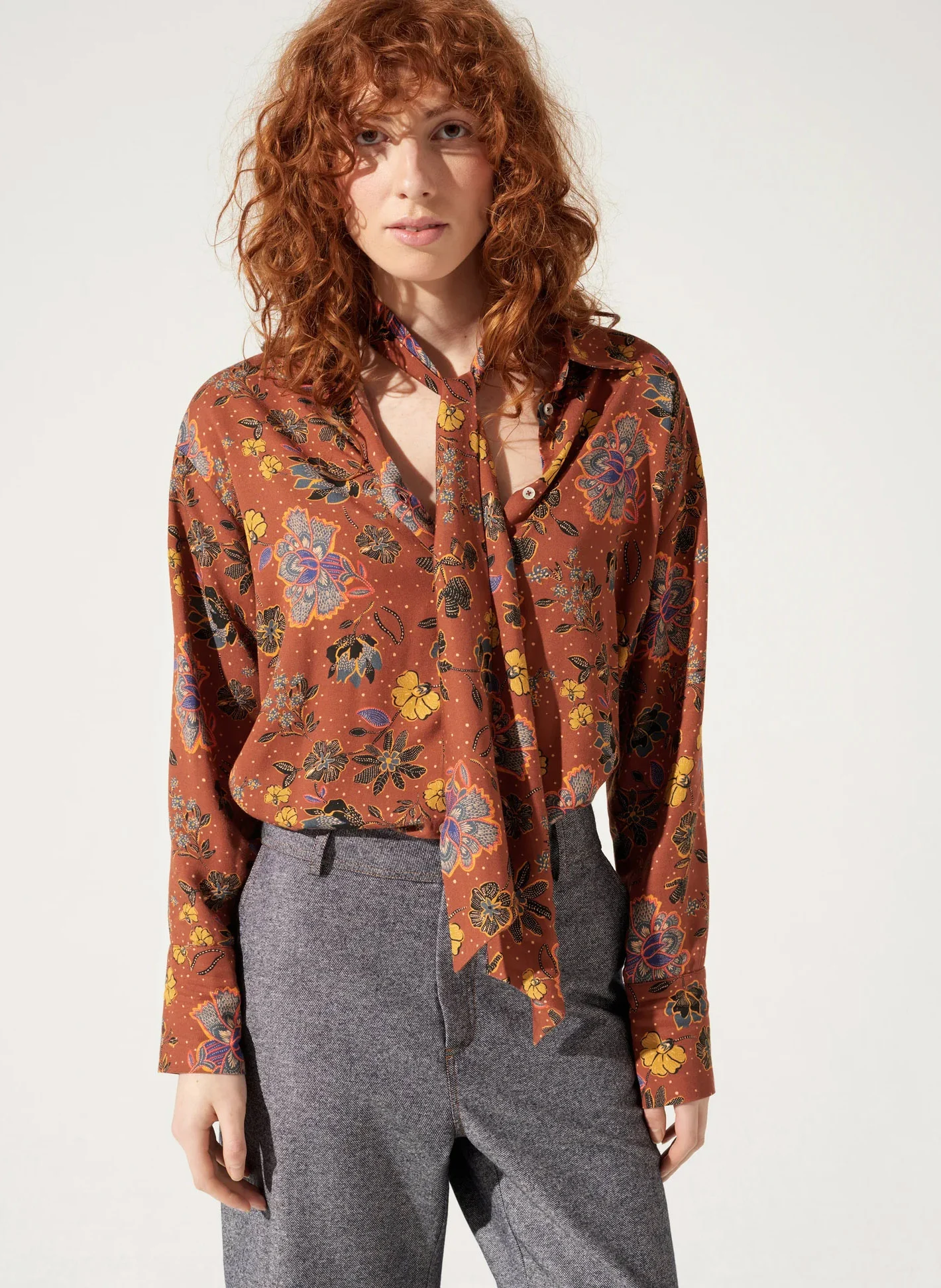 GITA - Chemise col lavallière ample imprimée | Rouge