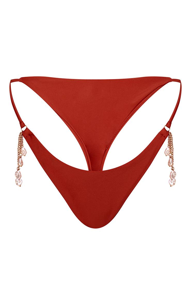 Rouille Bas De Bikini Taille Haute Échancré Avec Détail De Chaîne Sculptant