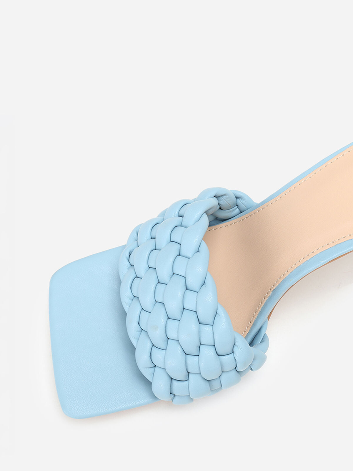 Mules à bride matelassée et tressée- Bleu clair