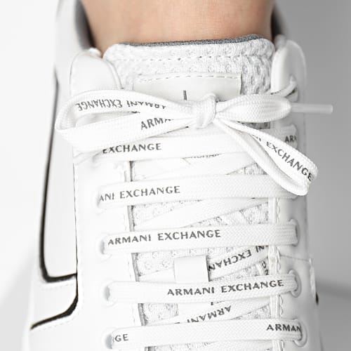 Baskets XUX135 XV561 Off White