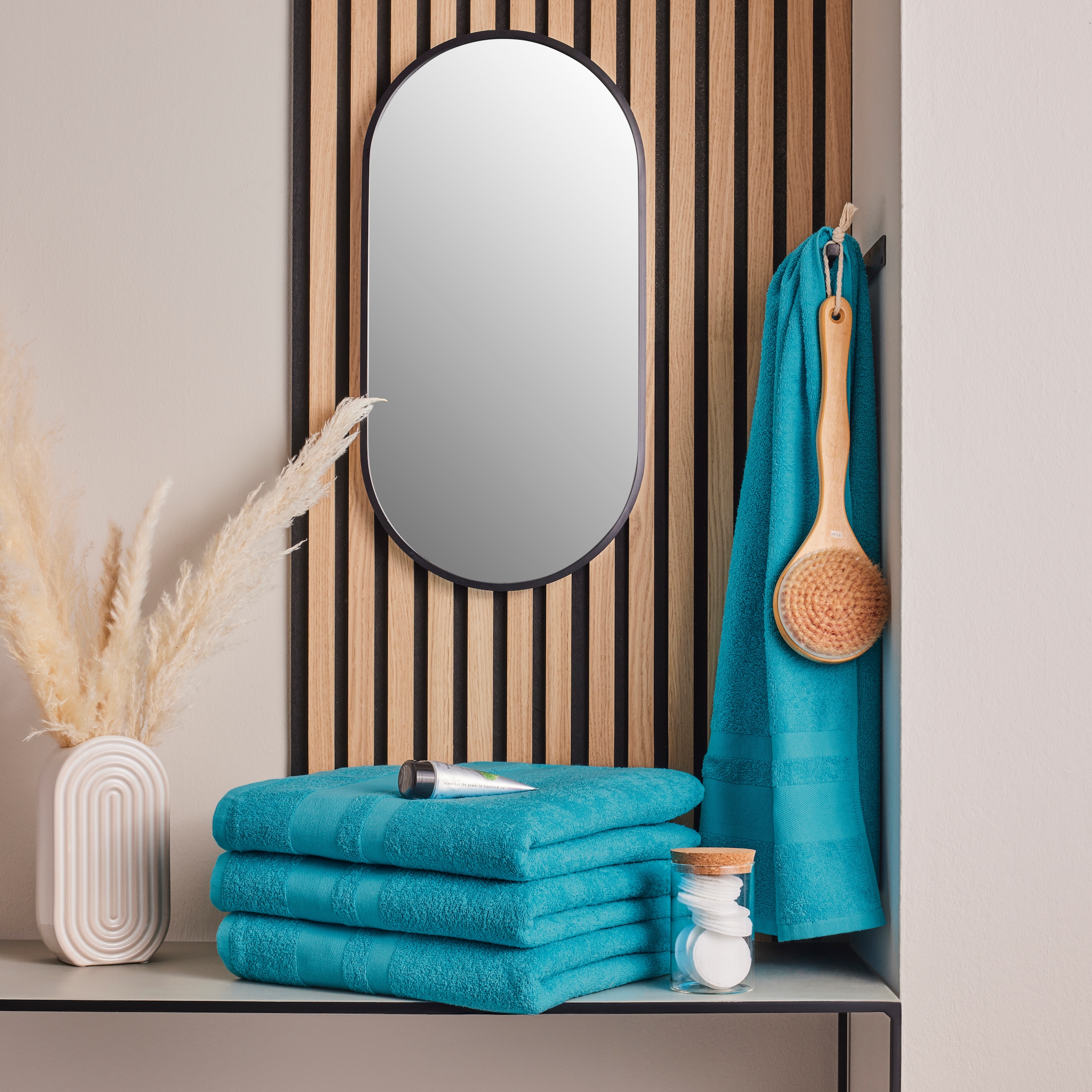 GOODproduct Duschtücher »Vanessa, 4 Duschtücher, 70x140cm, in Standard- und Premium-Qualität« Handtücher mit Bordüre, 100% Baumwolle, einfarbig, weich