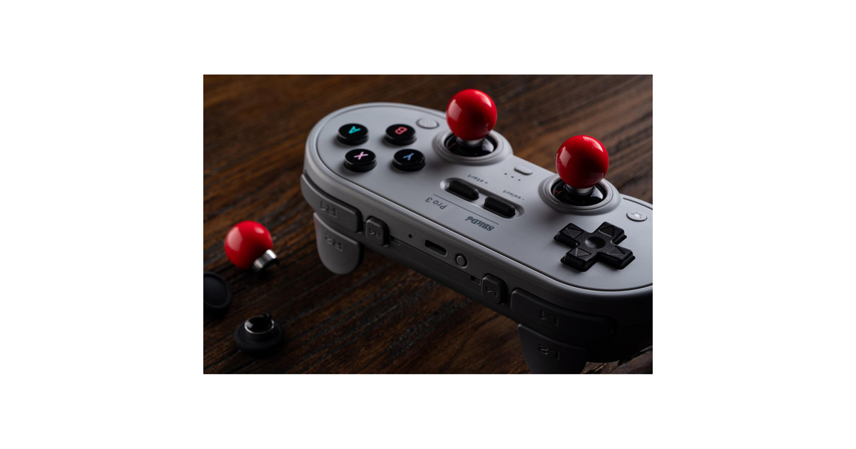 8BitDoPro 3 Bluetooth Gamepad  (Lichtgrijs/rood, Switch 1 & 2, PC, Android, 2.4 GHz / Bluetooth / USB)
