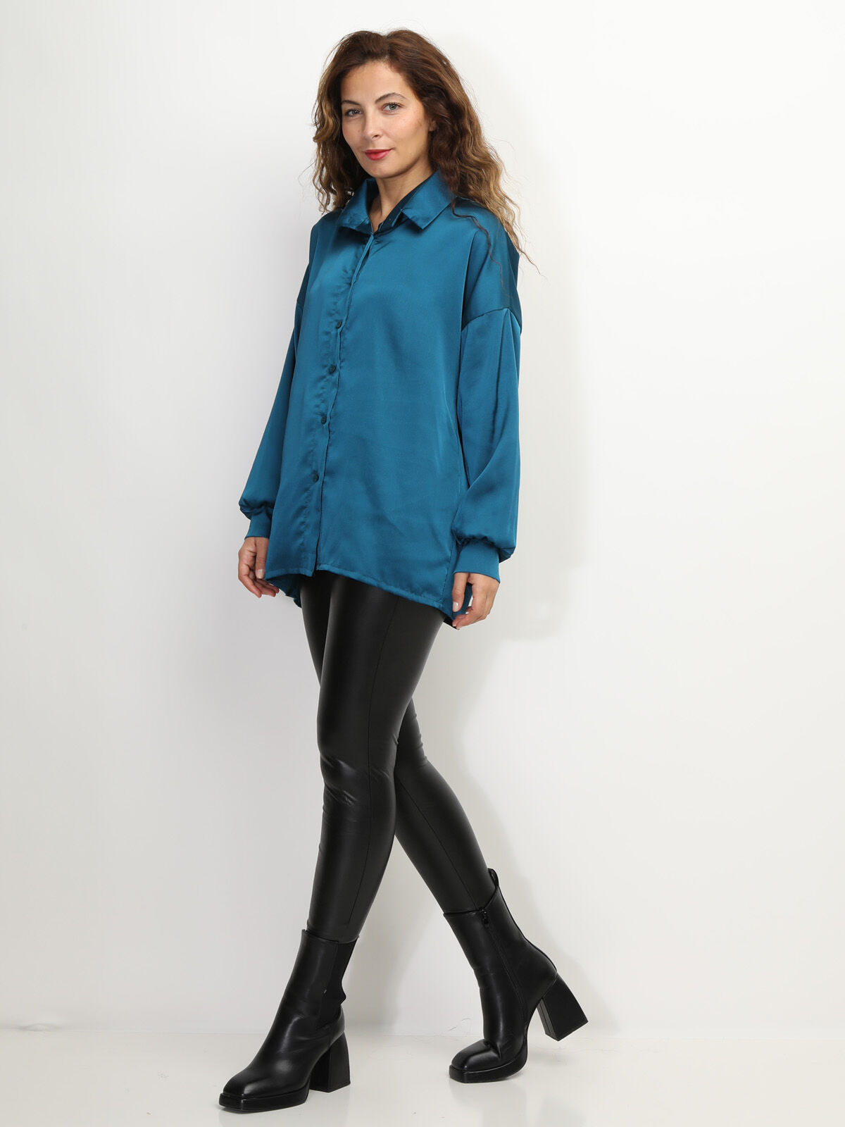 Chemise ample et satinée- Bleu