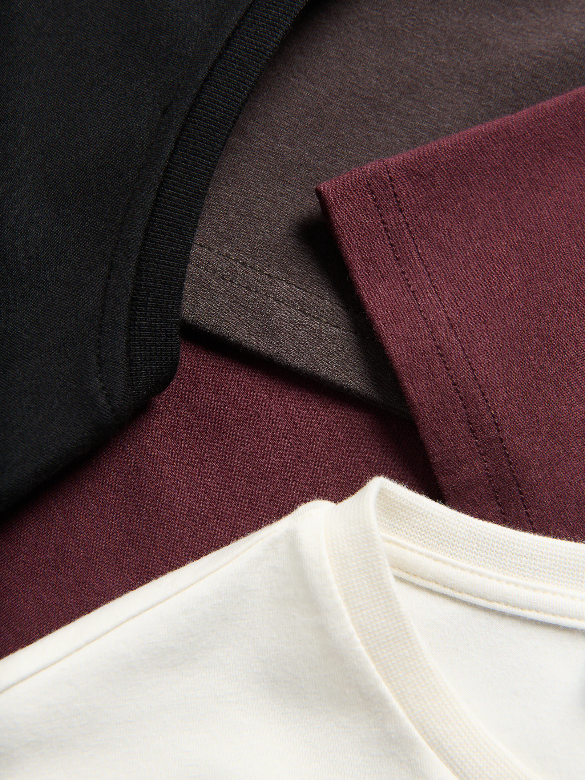 T-Shirt im Regular-Fit mit hohem Anteil an Bambusfasern