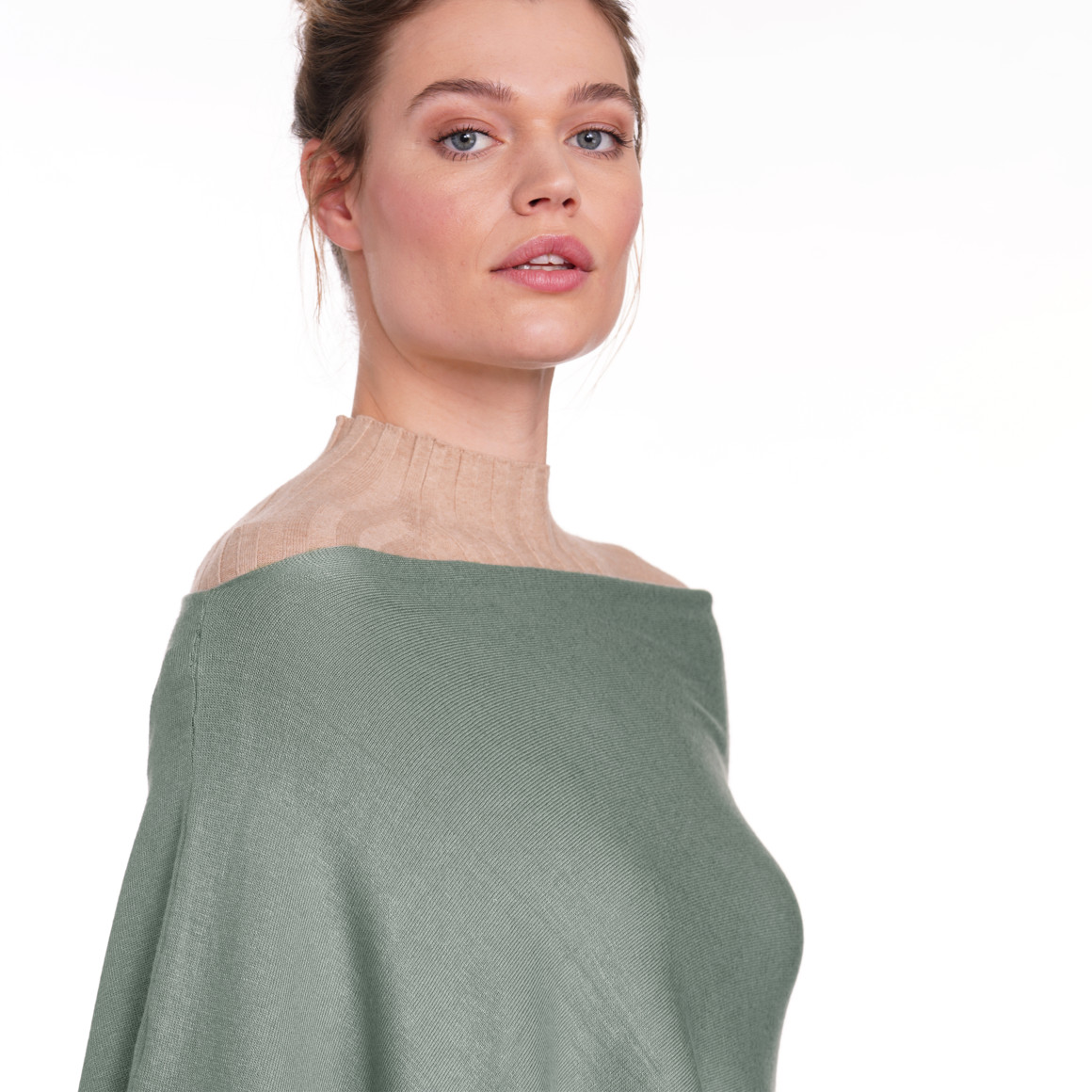 Gina Benotti Damen Poncho mit Tasseln salbei
