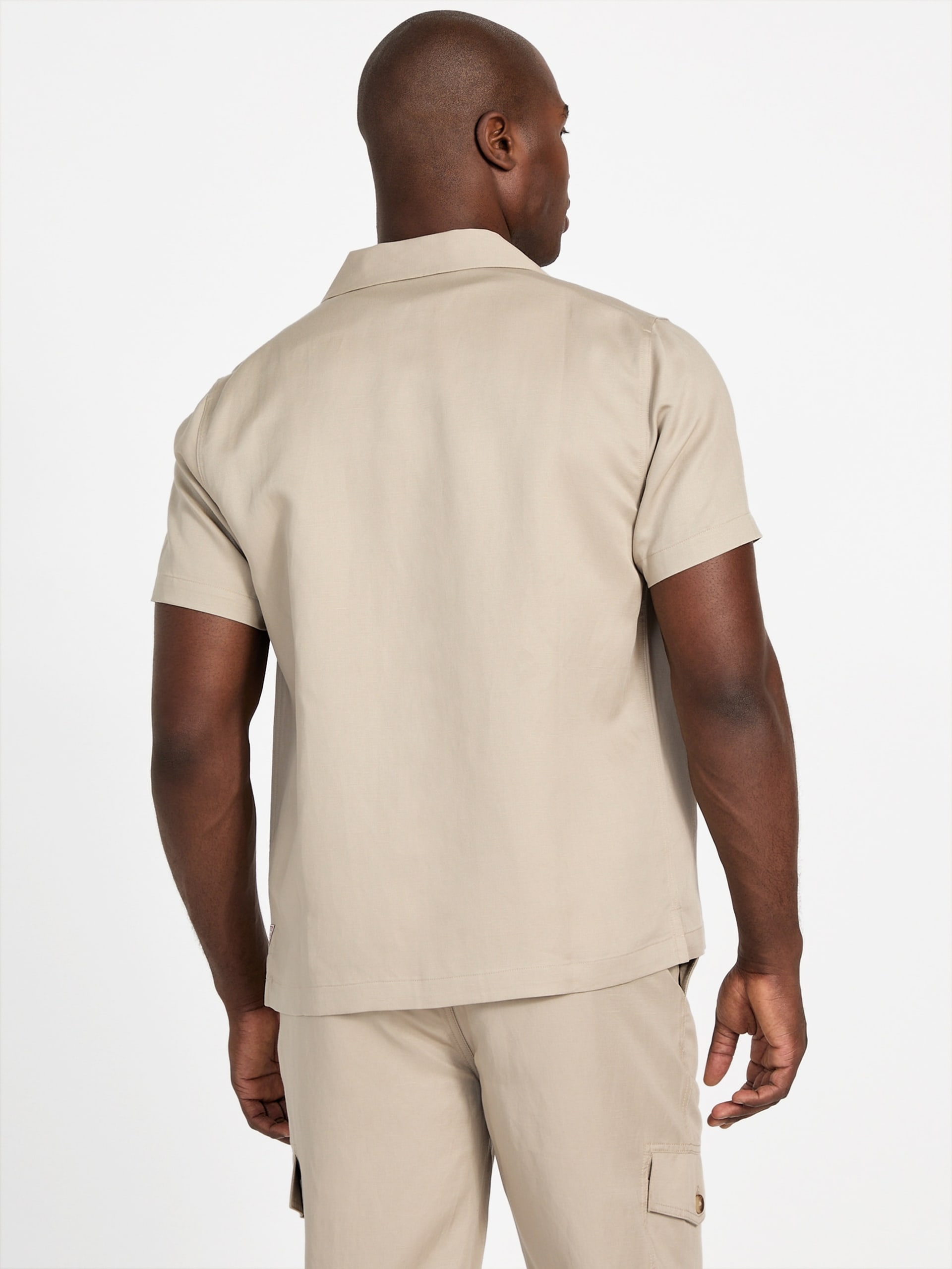 Camisa Eco Ari Twill com Gola Aberta