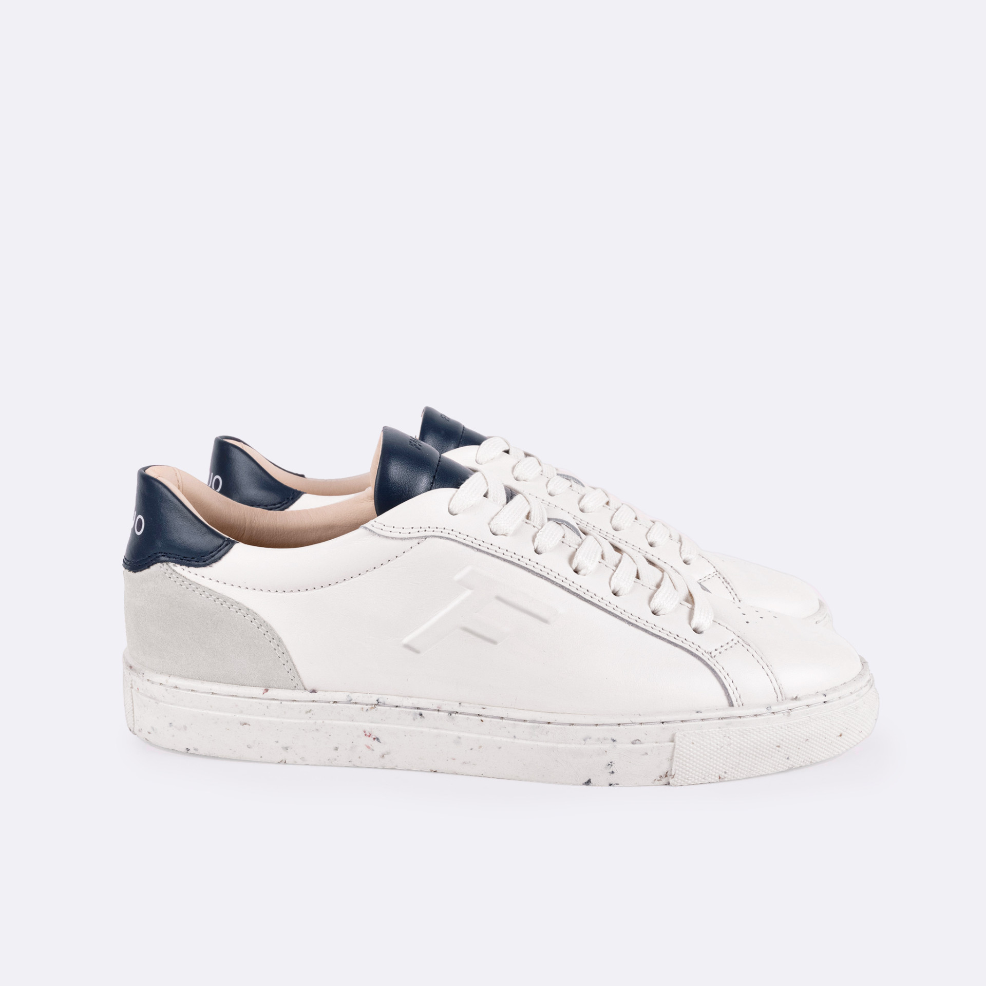 Baskets écrue & marine cuir et suède - modèle Ebony