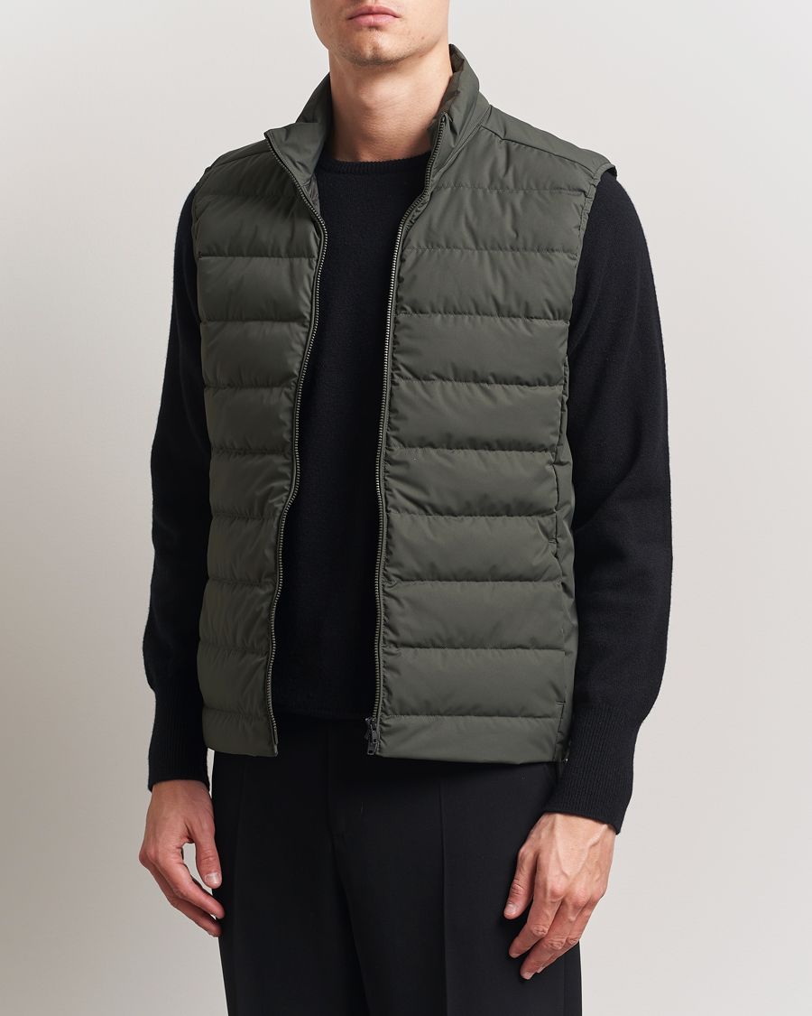 Scandinavian Edition Ratio II Lightweight Padded Vest Dark Olive