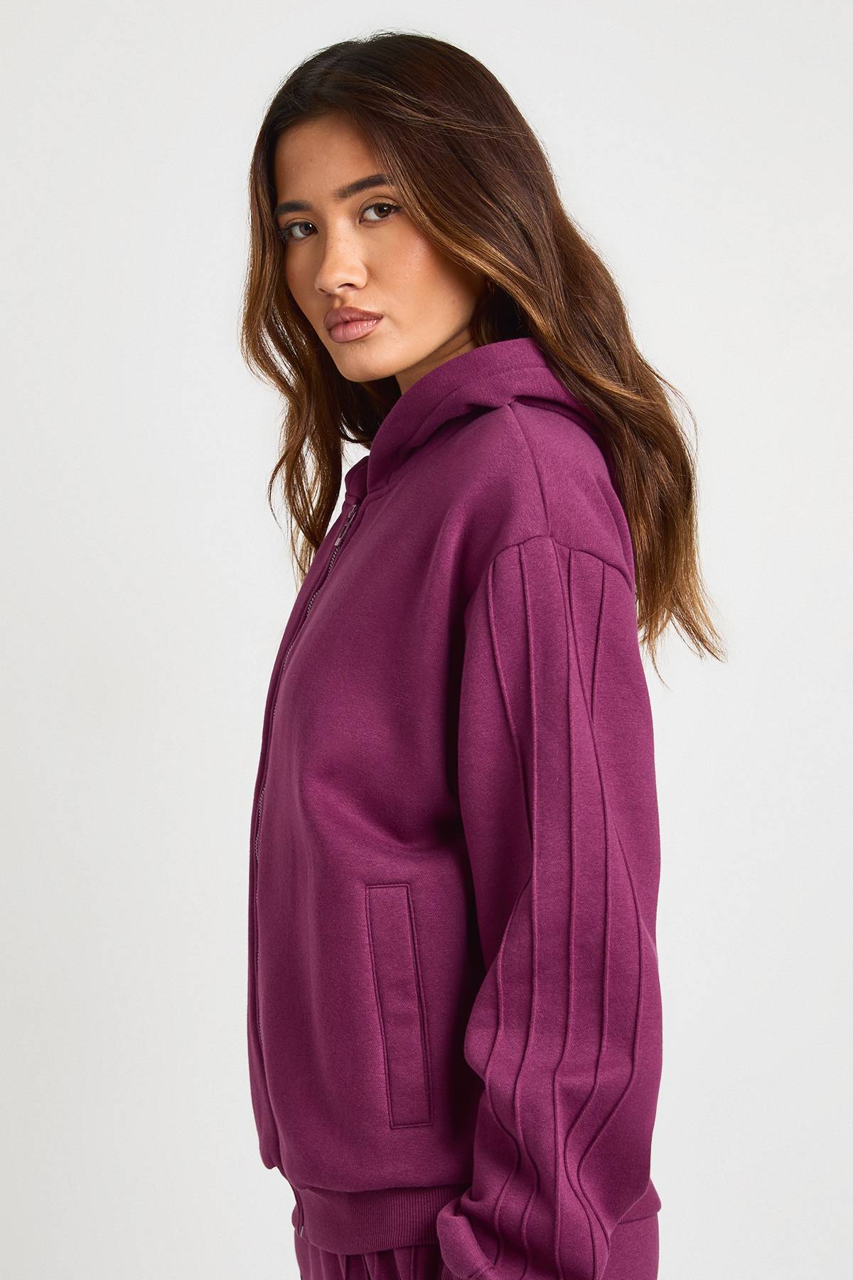 boohoo Survêtement à Casynthétiqueche Jambes Larges avec Détail Plis Latéraux
