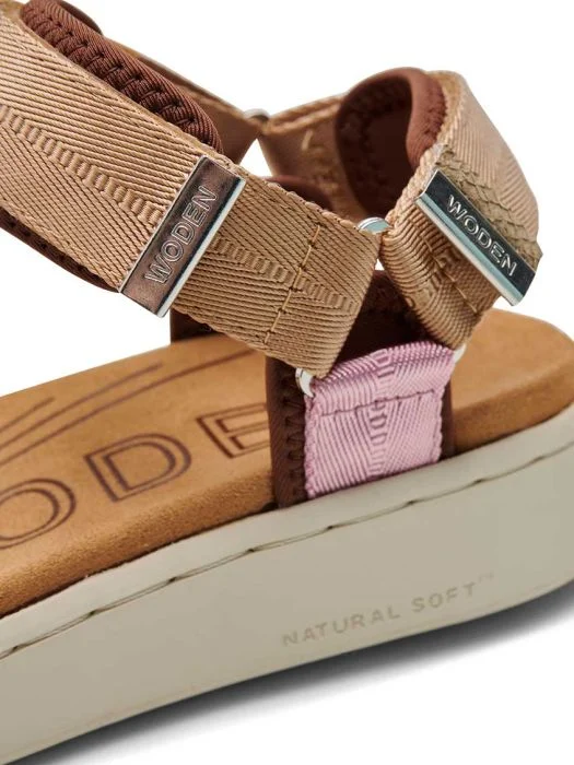 Line Sandal