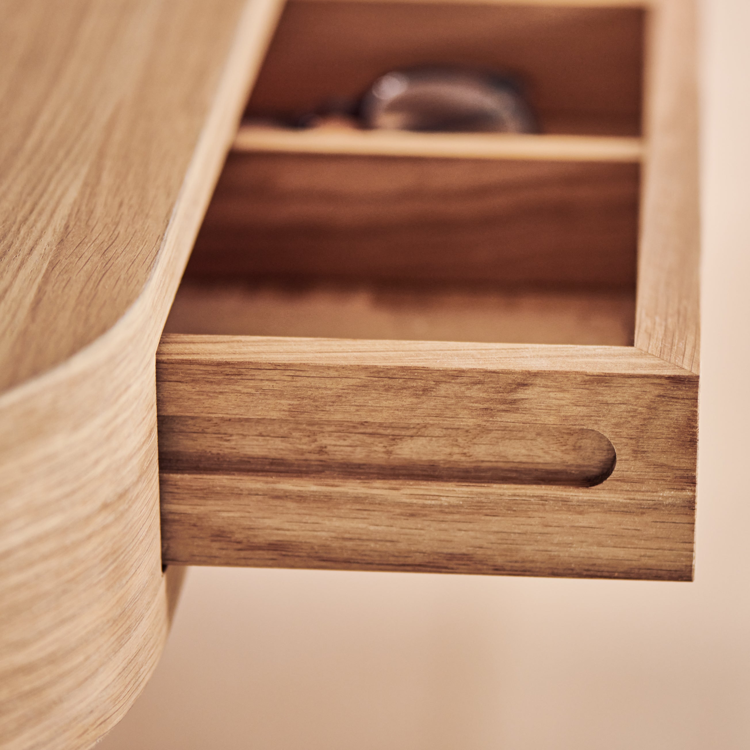 Bolia Vala Bureau - B 110 x D 50 cm - Witgepigmenteerd Geolied Eiken