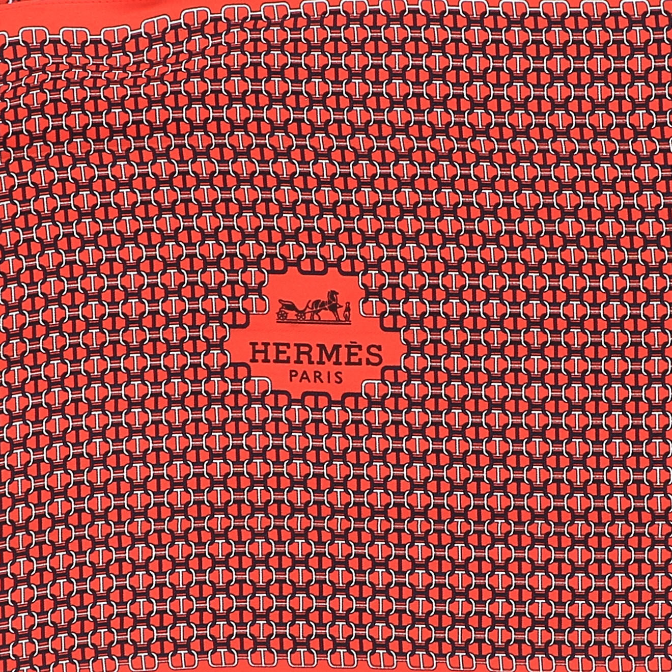 Hermès Foulard en Soie rouge - Parfait état