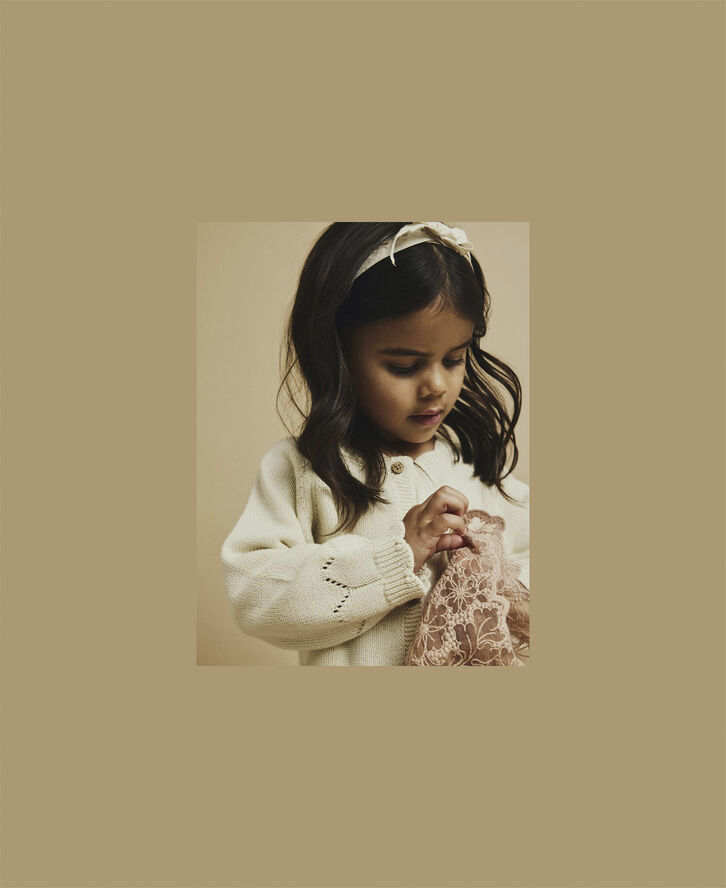 Lil' Atelier NMFRAMLA LS KNIT CARD LIL Turtledove