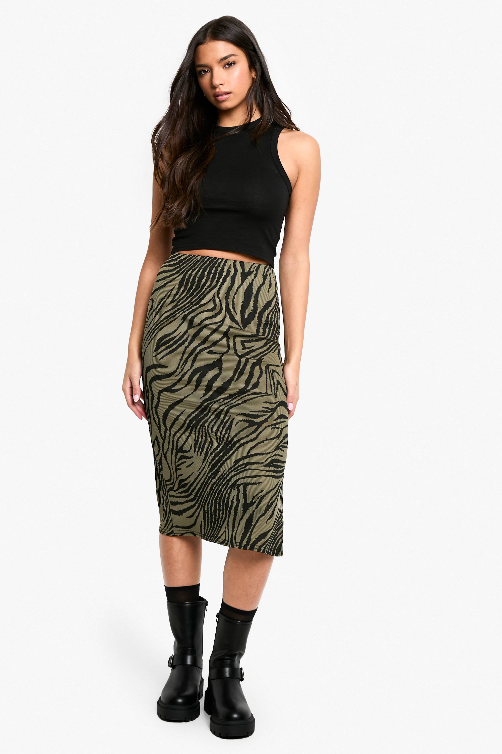 boohoo Jupe Midi Côtelée à Imprimé Zèbre avec Fente Latérale